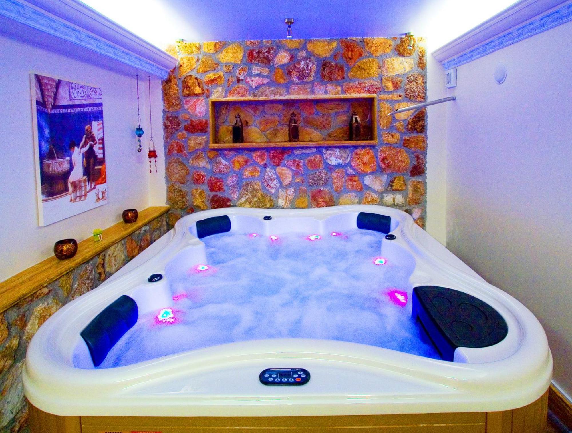 Iris Spa Loutra Edipsou  ภายนอก รูปภาพ